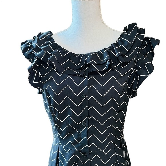 WHO WHAT WEAR WOMENS PRETTY SLEEVELESS DRESS SIZE SMALL - Picture 2 of 10